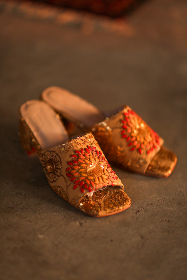 EMBROIDERED SILK MULES LIRETTA