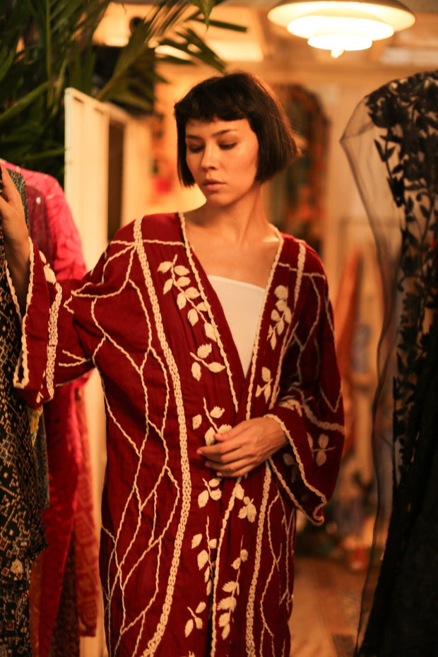 EMBROIDERED KIMONO GINEVRA - sustainably made MOMO NEW YORK sustainable clothing, Kimono slow fashion