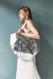 EMBROIDERED BAG Linda - sustainably made MOMO NEW YORK sustainable clothing, offer slow fashion